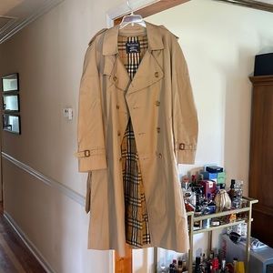 Mens Burberry trenchcoat 80s vintage